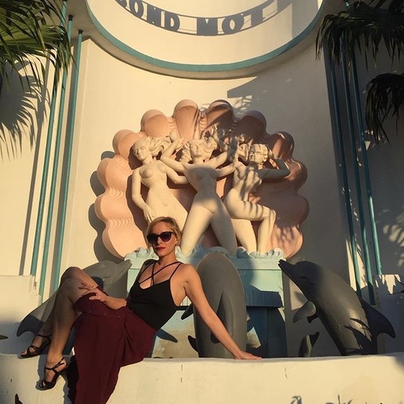 Meet your posher, Jax! - Picture 2 of 4