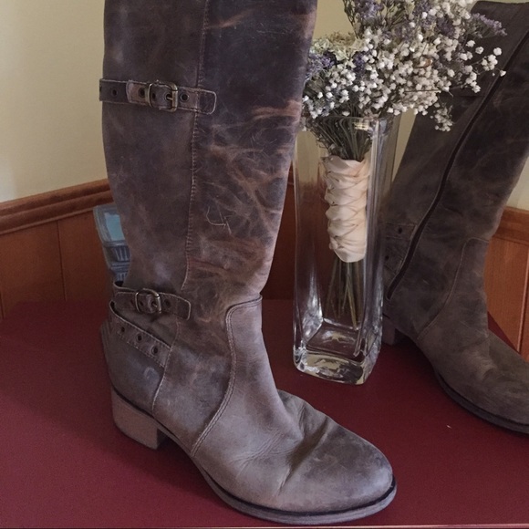 Knee high Charles David boots, size 7.5
