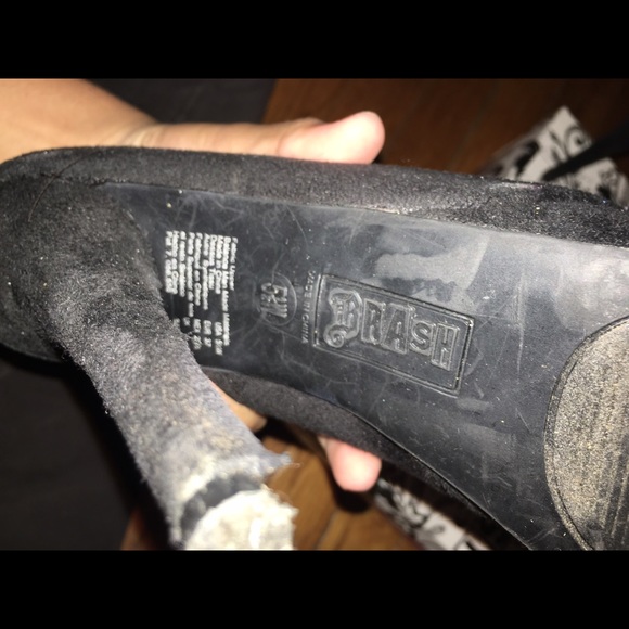 👠 BLACK PLATFORM PUMPS 👠 - Picture 2 of 2