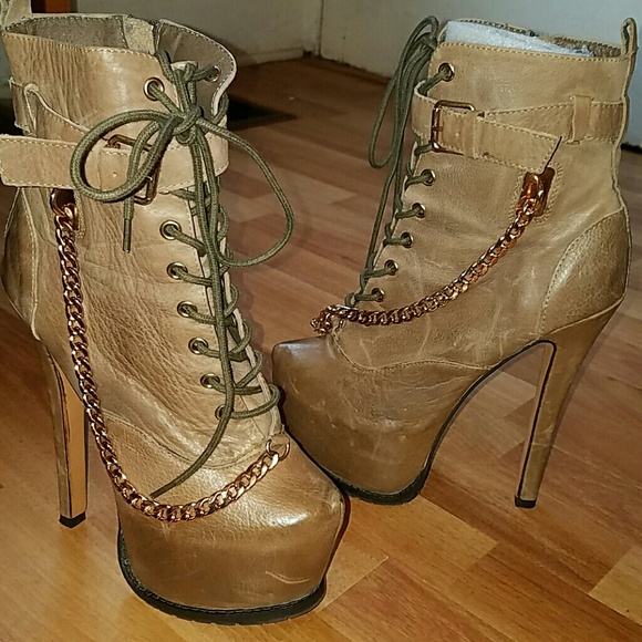 Zigi Girl Distressed leather Skater Booties