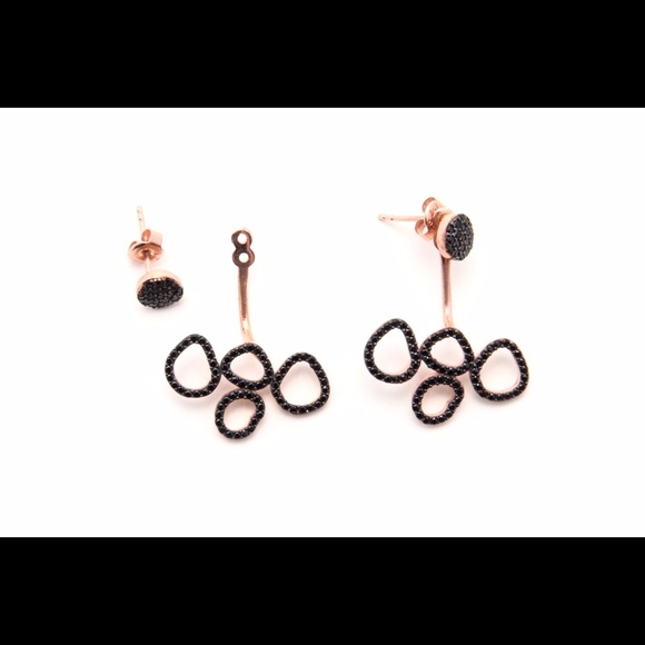 Black Ovals Ear Jacket