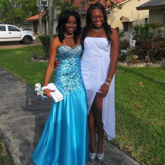 Prom dress