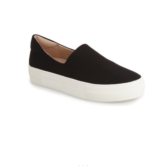 JSlides Ariana slip on size 8