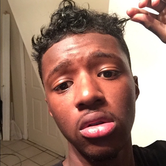 Meet your Posher, Johnathan - Picture 1 of 1