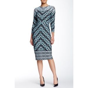 NBW- Maggy London midi print dress