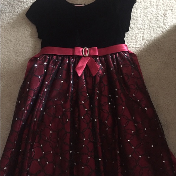 Girls dress Beautiful red and black with glitter