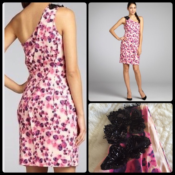 Vera Wang Dress (lavender label) Host Pick 5/5/17