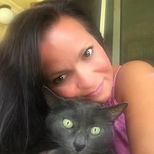 Meet your Posher, Jenn