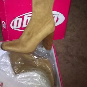 Womens boots