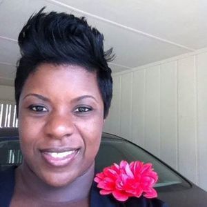 Meet your Posher, Abi