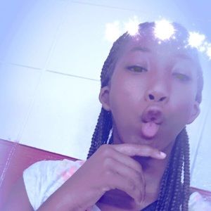 Meet your Posher, Kaitlin