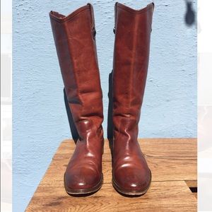Frye Melissa Button Boot in Cognac