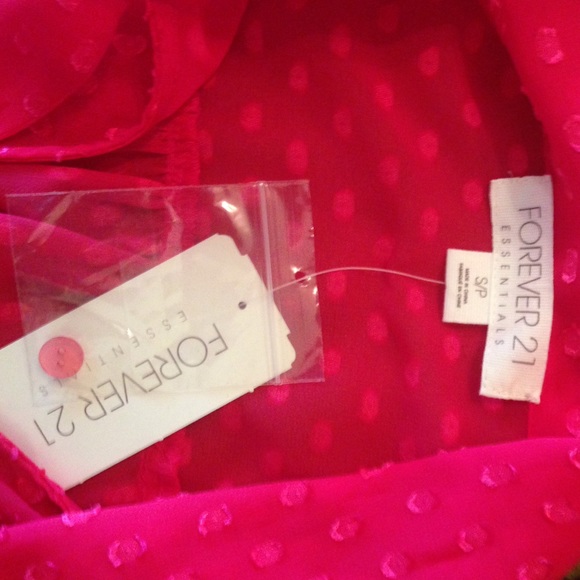 Small Sheer top - Picture 4 of 4