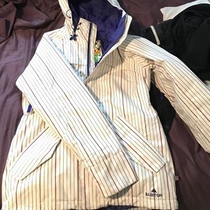 Women's burton snowboarding jacket