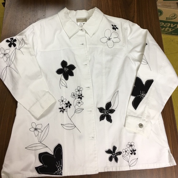 Coldwater Creek stretch denim appliquéd jack. NWOT