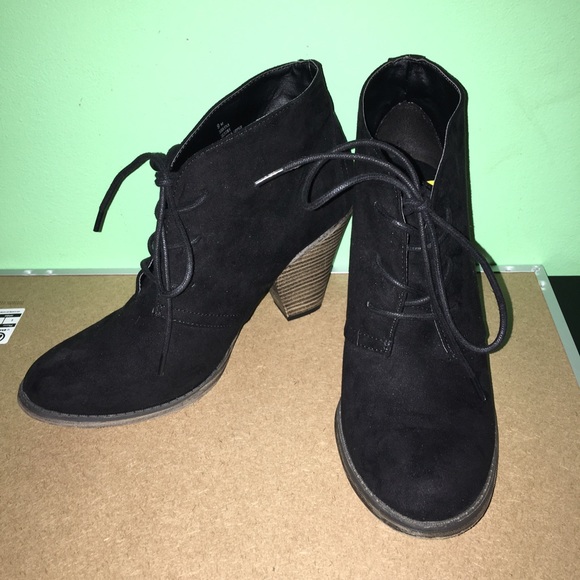 Black Comfy Booties