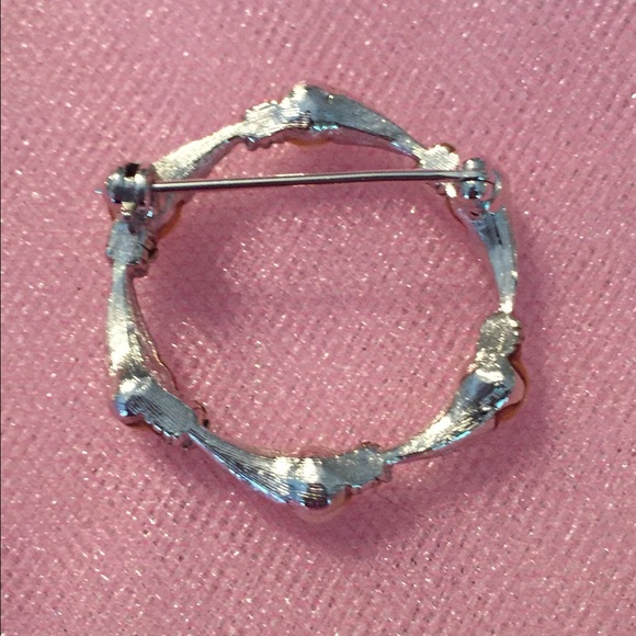 Vintage Pearl Brooch/Pin - Picture 2 of 2