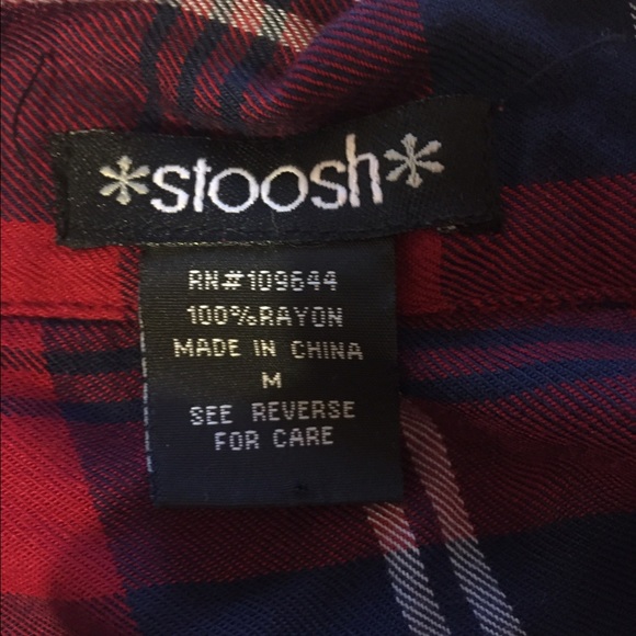 FALL IS COMING! Cute red and blue flannel - Picture 2 of 2