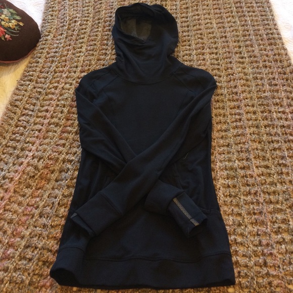 Lululemon Athletica Black running pullover