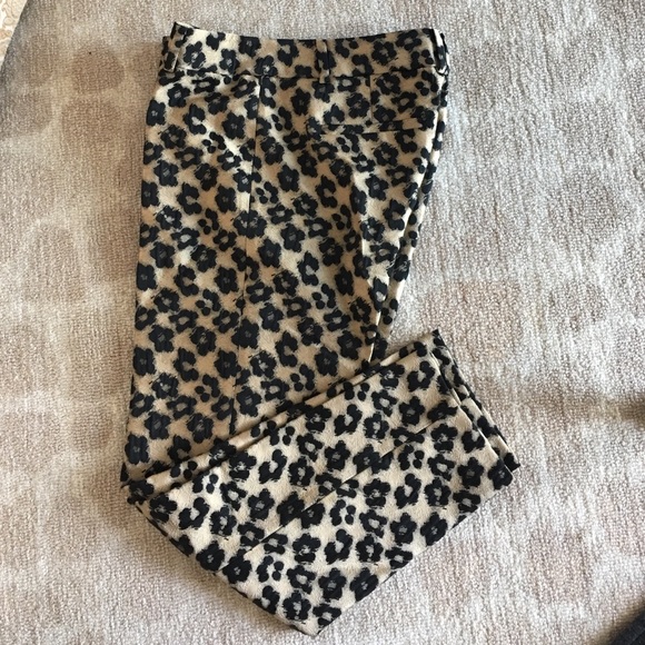 Ann Taylor leopard print cropped pants