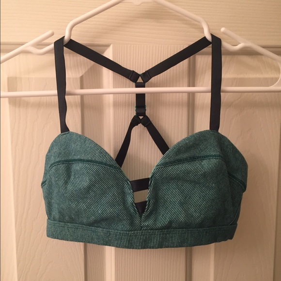 Lululemon Athletica Anahatasana Bra