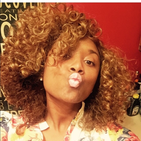 Meet your Posher, Nyree