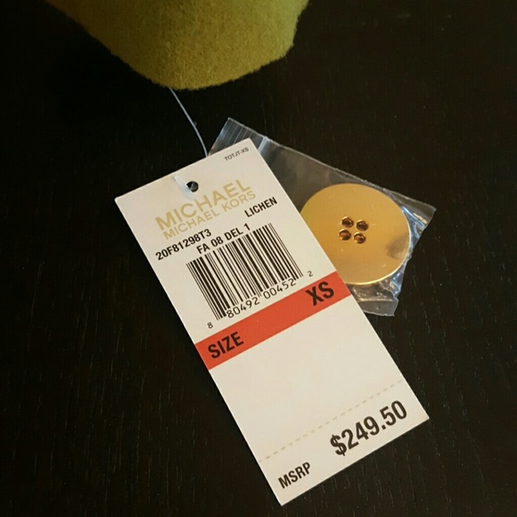 *NWT* MICHAEL KORS COAT! - Picture 4 of 4