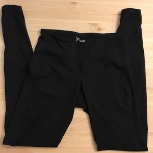 Old navy active go-dry fitted leggings size S