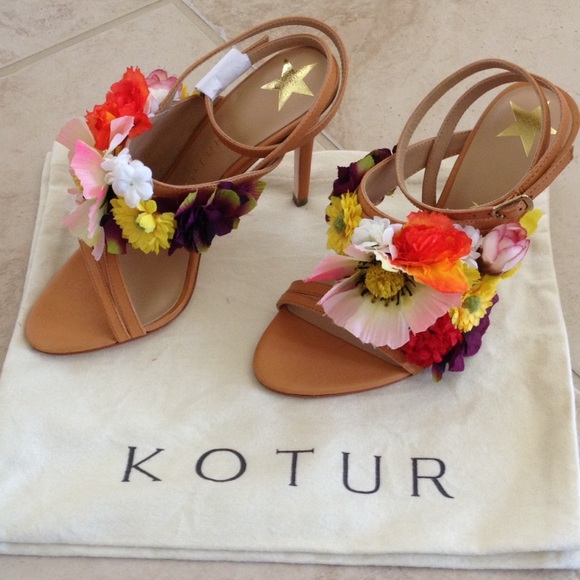 Kotur leather sandals/ shoes - Picture 4 of 7
