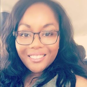 Meet your Posher, Gina