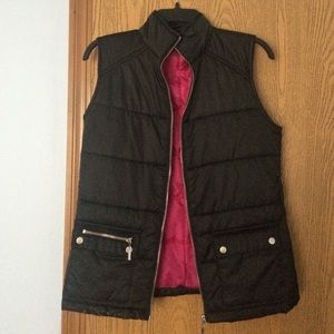 Black Puffy Vest Size S