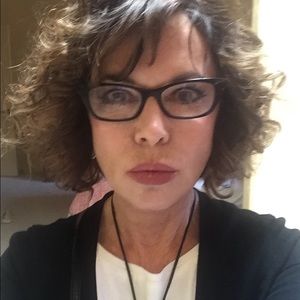 Meet your Posher, Gail