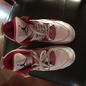 Jordan 4