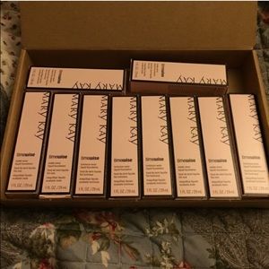 BUNDLE OF 6!!!!!!Mary Kay time wise foundation