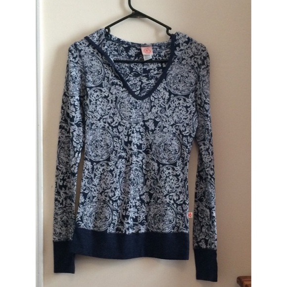 Patterned Long Sleeve - Picture 1 of 1