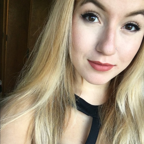 Meet your Posher, Robyn