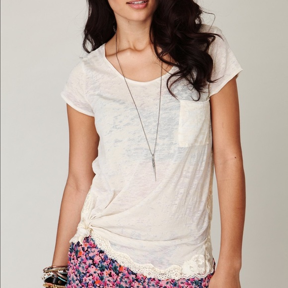 ✨last chance✨ free people // lace trim shirt