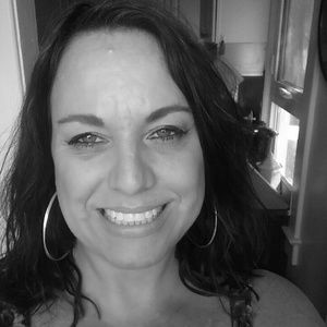 Meet your Posher, Mia