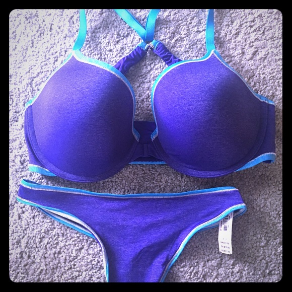 Victoria's Secret Bra and Thong Set