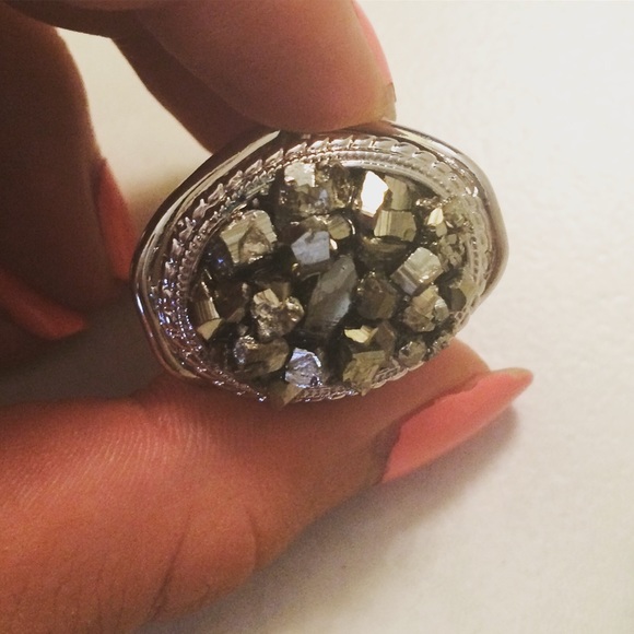 Gorgeous PYRITE adjustable ring 👑 - Picture 2 of 4