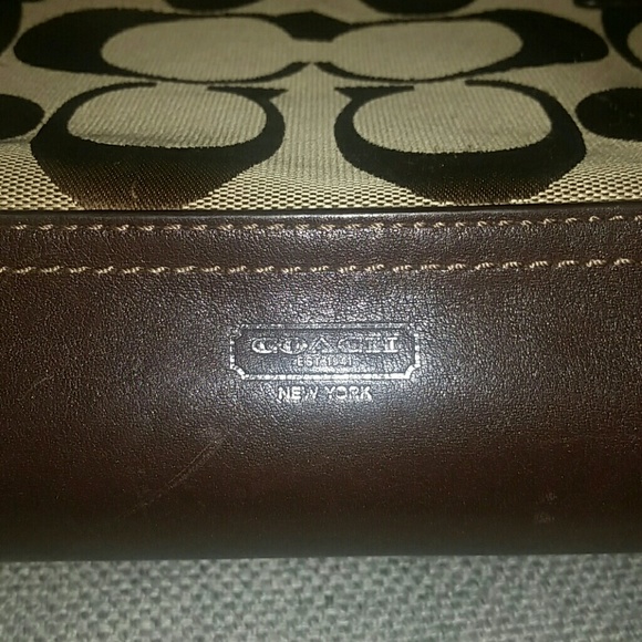 *Temp Price Drop* Coach tote - Picture 3 of 4