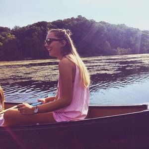 Meet your Posher, Alexis