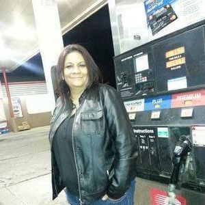 Meet your Posher, Yvette