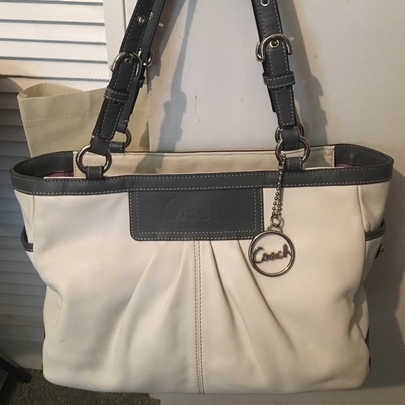Coach grey/white satchel