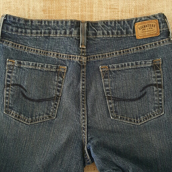 Levi's Middle Rise Bootcut - Picture 2 of 4