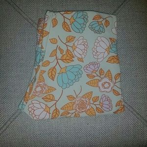 Lularoe OS cute floral Leggings!