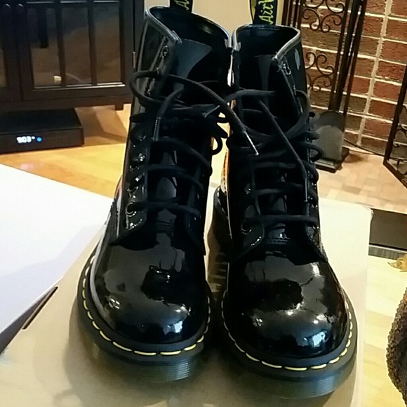 Dr. Martens Shoes - NWT Dr Martens black patent leather