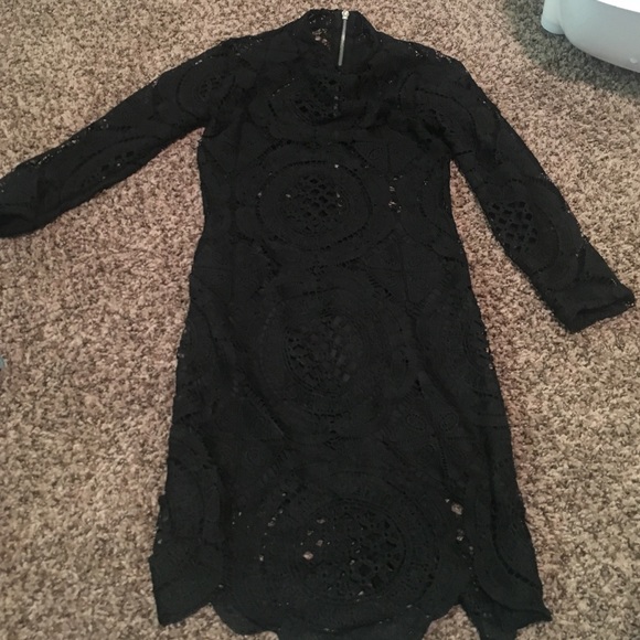 Black lace! Cannot fit