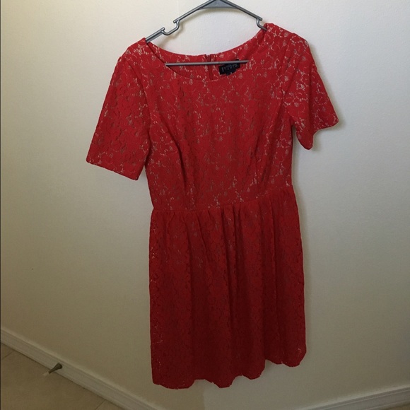 LACE DRESS SIZE 8