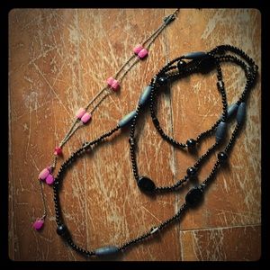 Bundle of 2 beaded necklaces